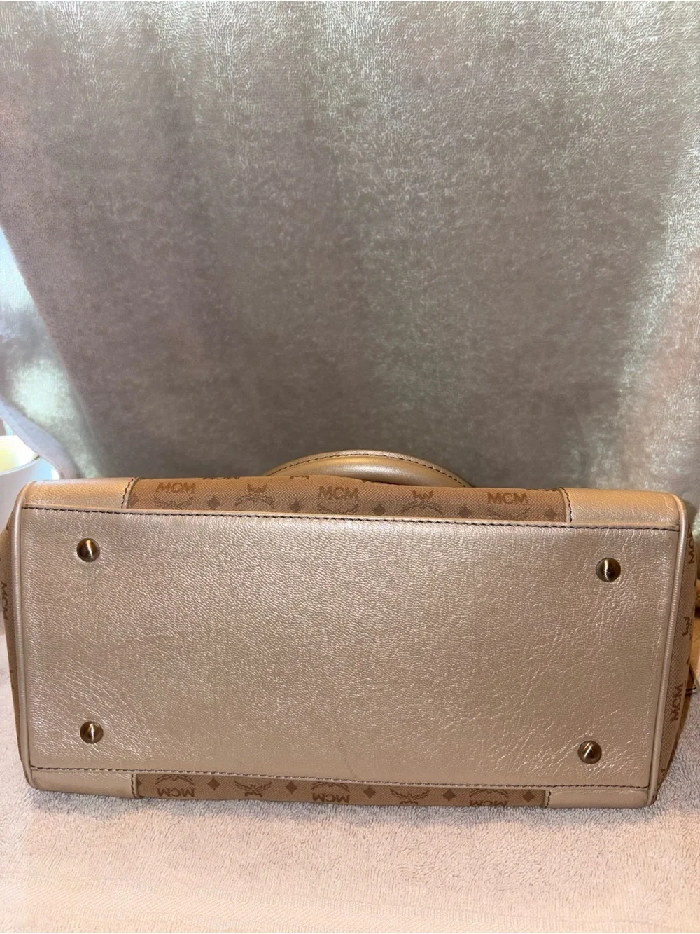MCM cognac logo